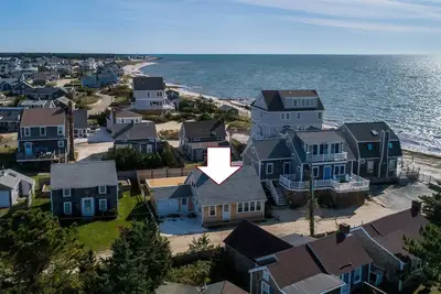 Image de 3 portes de la plage privée de Nantucket Sound