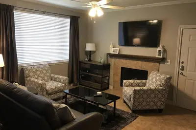 Image de Condo de luxe à Keirland, piscine, Wifi haute vitesse