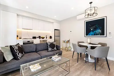 Image de Nouveau! Deluxe 2 Chambres à Manhattan Apts Glen Iris