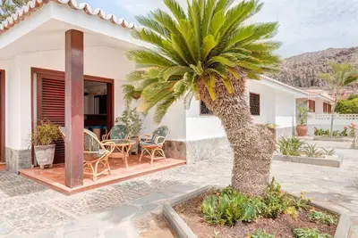 Image de Large Chalet Umbelina with garden & close to ocean
