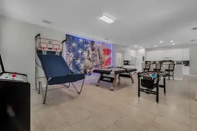 Image de Bella Vida Resort 351lf-6bedrooms-6. Salle De Bain-16 Personnes-Jeu-Proche De Disney