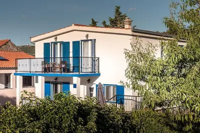 Image de La maison a 2 appartements, chacun avec 1 chambre spacieuse (2 + 4 personnes)