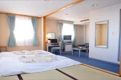 Image de Chambre de style japonais-occidental pour 4 personnes (peut être fermée) / Shizuoka-shi Shizuoka