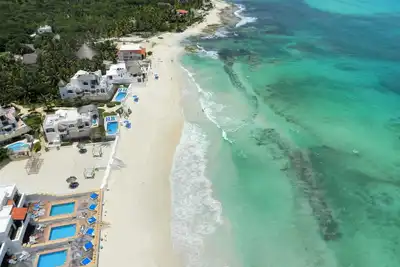 Image de Secret Beach Villas - Peut accueillir jusqu'à 32 personnes - Plage privée - Le propriétaire est un chef