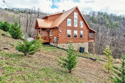 Image de Nouvelle cabine supérieure en cuivre à seulement 4, 8 km de Dollywood
