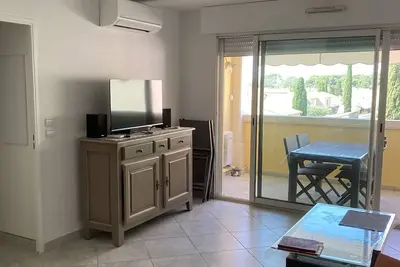 Image de Superbe T3 avec terrasse, 5mn plage et port en voiture - classé meublé Tourisme