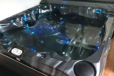 Image de Maison au coeur de Beaune avec jacuzzi