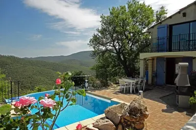 Image de Profitez d'une tranquillité totale dans un cadre magnifique à la campagne.