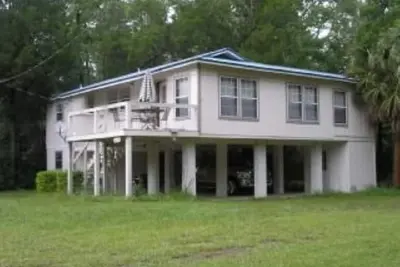 Image de Maison sur pilotis sur la magnifique rivière Steinhatchee
