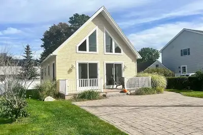 Image de Belle maison de 3 chambres à pied à Moody Beach Restaurants & Trolley Line