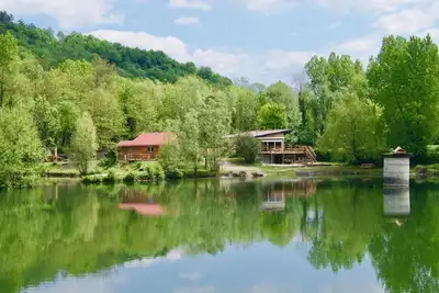 Image de Chalet*** de pêche au bord d'un étang + bain nordique