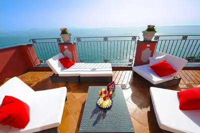 Image de Penthouse White Moon in Love vue mer