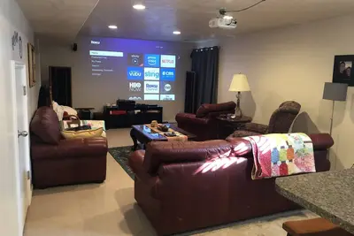 Image de Grand sous-sol, à proximité des stations de ski et du centre de conventions Mountain America.