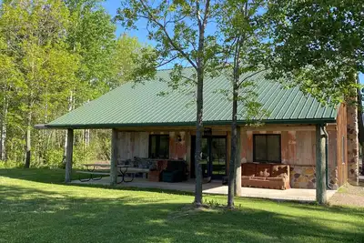 Image de Cabane rustique dans les bois