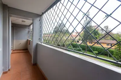 Image de Appartement Cosy Avec Vue Sur La Piscine PRÈS De Yaya Mall
