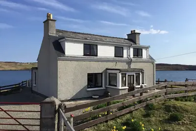 Image de Cozy Croft Cottage sur le pittoresque Loch de la mer