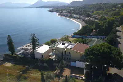 Image de Villa Francesca Sicile Villa sur la mer avec beaucoup d'espace.
