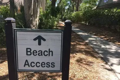 Image de Belle villa Palmetto Dunes 3 Br, surplombe le parcours de golf et à pied de la plage