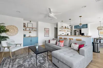 Image de Suite Petunia (centre-ville historique de Charleston) - à seulement 5 pâtés de maisons de King Street!