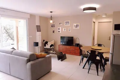 Image de Gîte lumineux avec terrasse, jardin et parking Proche du Pont du Gard Uzès Nîmes