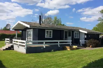 Image de Maison de vacances pour familles avec de nombreux équipements, Wi-Fi, four, lave-linge