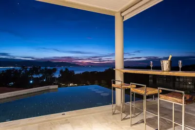 Image de Large Family Villa Stunning Seaview Private Infinity Pool 5 min walk to beach