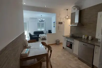 Image de Appartement 100m plage avec tous les services