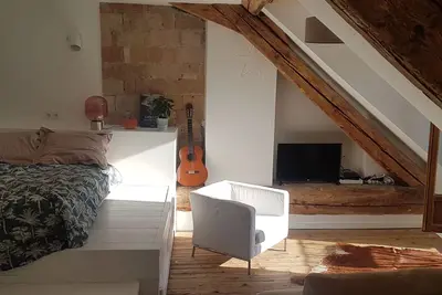 Image de Près du lac à Annecy, magnifique appartement équipé, 3 pers, cosy avec balcon.