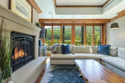 Image de Résidence de luxe 4br Ritz-Carlton, grand balcon, accès aux remontées mécaniques: Eagle Bahn dans les résidences Ritz-Carlton