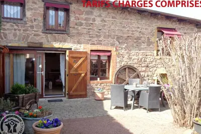 Image de Gîte en pleine nature avec jardin, animaux acceptés