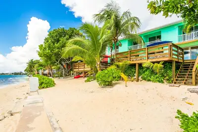 Image de Nautilus One: 2 Br / 2 Ba maison de ville Ă West Bay, pour 5 personnes