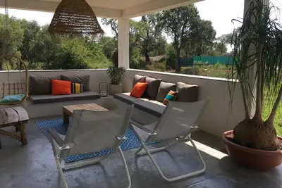 Image de Villa neuve avec piscine chauffée