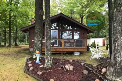 Image de Wheeler Lake House (Kalkaska, Mi): 7 couchages, 3 bateaux inclus, lac calme