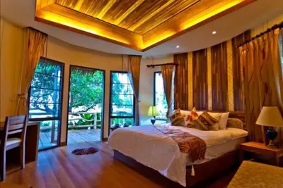 Image de Vue à deux chambres, piscine exécutive