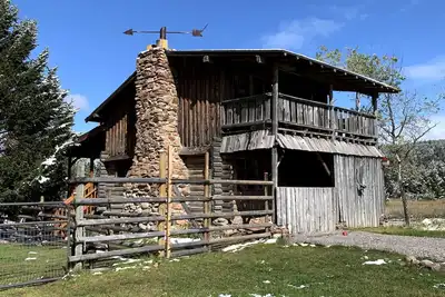 Image de Cassidy Homestead Guest Cabin