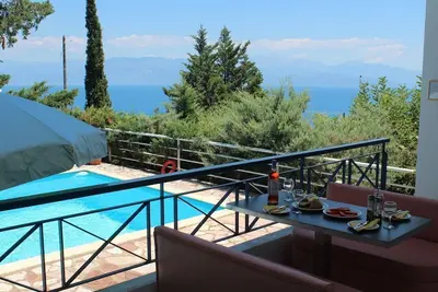 Image de Villa Efterpe - avec piscines privées. Eot sous licence. Kalamaki Villas.