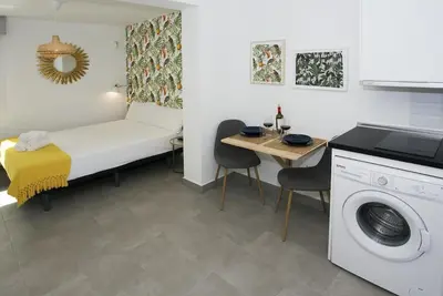 MONKÓ Kiwi Tropycal Apartment