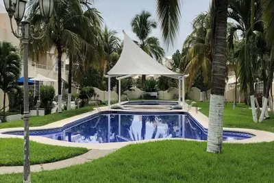 Image de Amplia Casa De Playa En Condominio Frente Al Mar