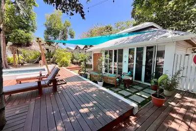 Image de West Bay Luxury Poolside Casita