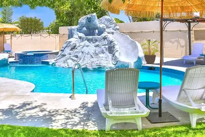 Image de Nouvelle Liste! Beautiful 5bd, Private ResortPool / HotTub, CloseTo Disney / Conv