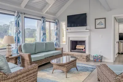 Image de Fantastique 3br / 2ba Sealoft Villa!   Proche de la plage!   Animaux acceptés! Piscine de quartier!