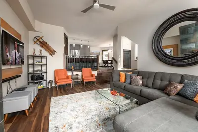 Chimney Ridge 507 Modern Remodel W / Spa privatif et garage