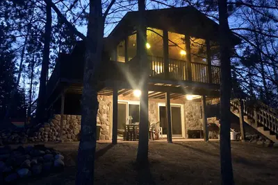 Image de Retraite de cabane de lac isolée toute l'année sur 25 acres de bois du nord de Mn