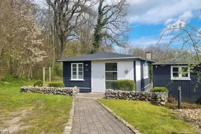 Image de Jolie maison de charme, en bordure de forêt et à quelques pas de la plage