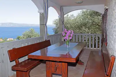 Image de Olive's Garden House - Maison de vacances 3 chambres avec terrasse et vue sur la mer