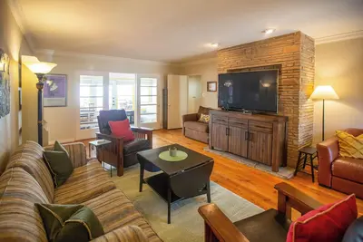 Image de Nouveau! Accueil Sunnyvale confortable, Great Bay Area Location!