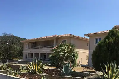 Image de Grand Studio** 4 Personnes Pres Des 9 Plages De Propriano