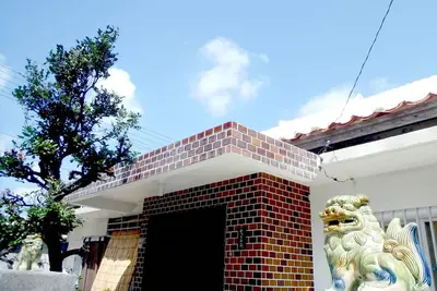 Image de Ishigaki Island old houses inns Chura Akagawara / Ishigaki Okinawa