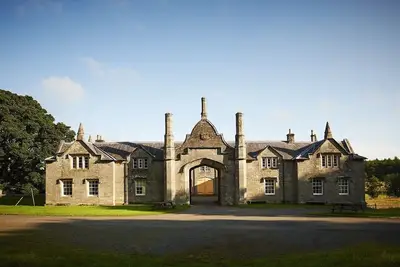 Image de McIntyre Cottage - Cottage traditionnel de 2 chambres sur le magnifique domaine de Blairquhan