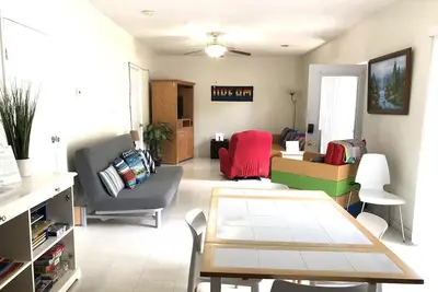 Image de Privé, facilement accessible (pas de marches ou d'escaliers n'importe où! ), adapté aux enfants et aux animaux domestiques